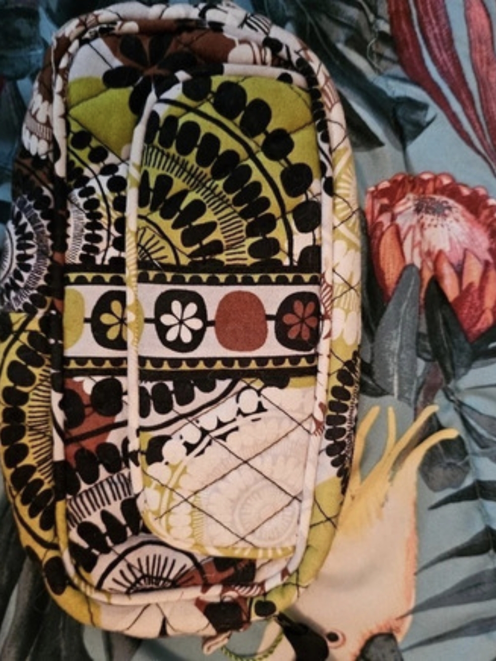 Multicolor Geometric Cosmetic Bag
